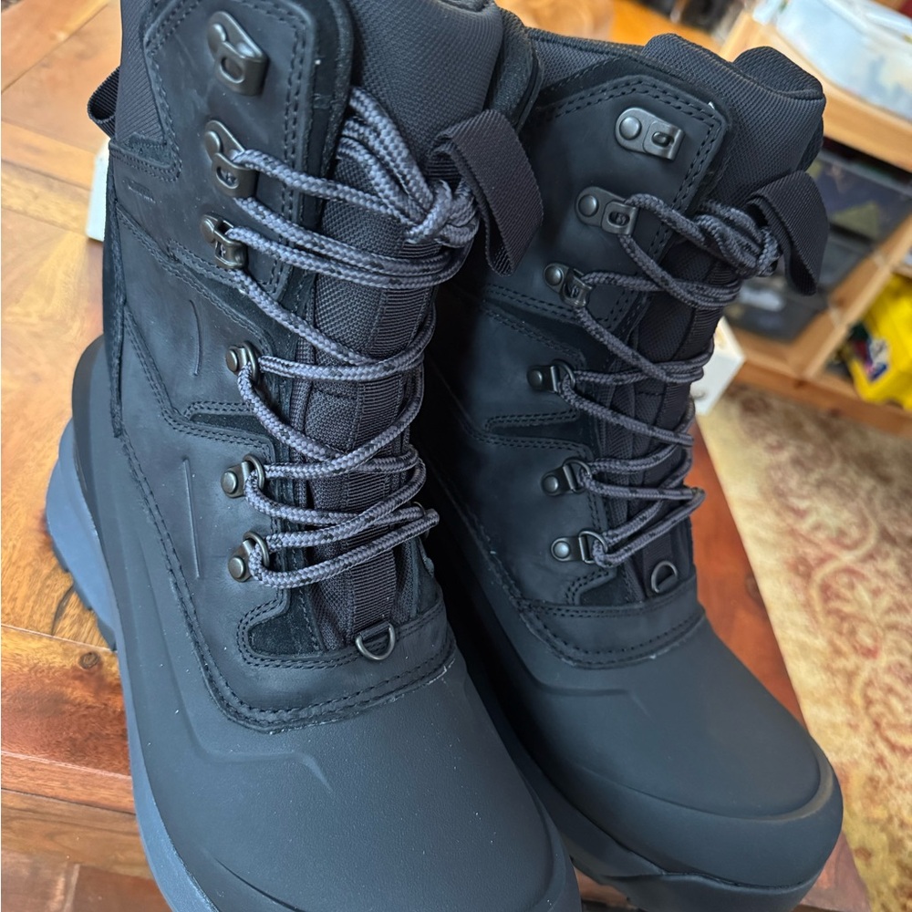 The North Face Chilkat V Boots